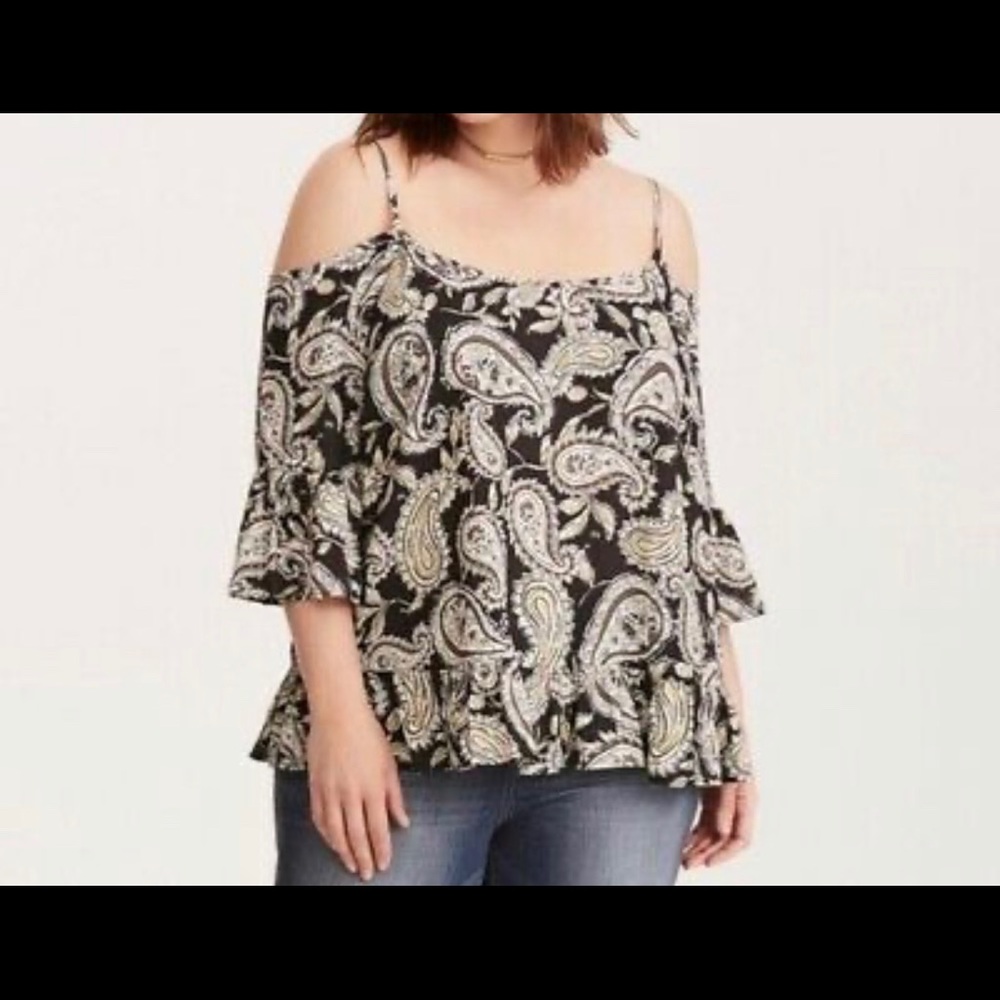 Bell sleeve cold should top